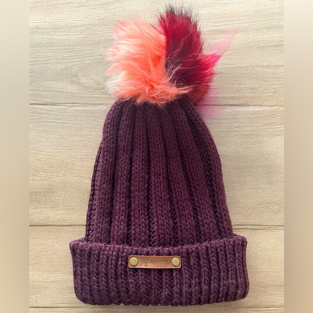 NWOT Pompom Cream Burgundy Toque Beanie - Almonte